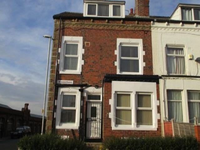 Hudson Grove, Leeds LS9, 3 bed end terrace house to rent, £865 pcm | PrimeLocation