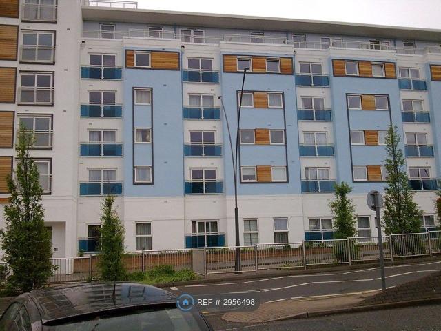 Hudson House, Epsom KT19, 1 bed flat to rent, £1,325 pcm | PrimeLocation