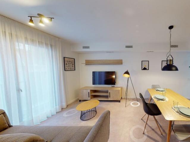 HUE04 Encantadora casa de 2 habitaciones