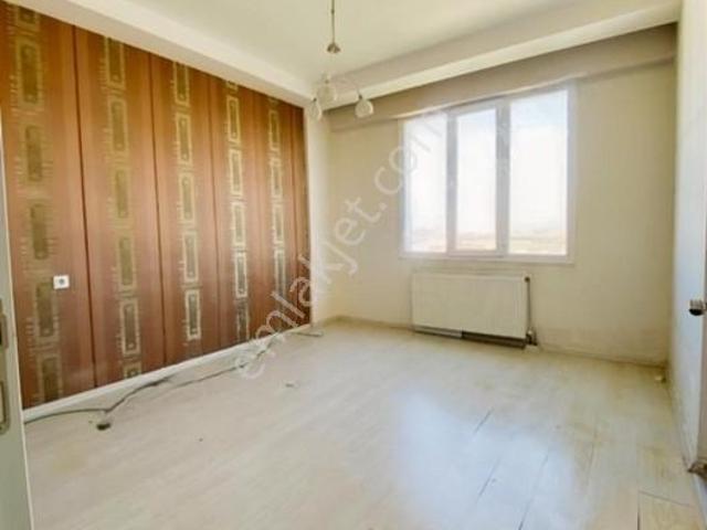 Hugalift Gayrimenkulden 450 Evlerde 1+1 Temiz Kiralık Daire