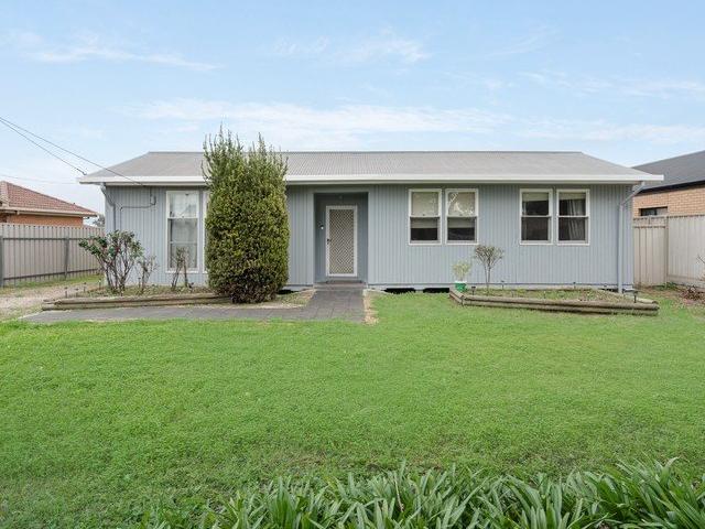 Huge Allotment + Large Detached Workshop in Klemzig!