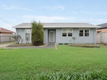 Huge Alottment + 95sqm Detached Workshop in Klemzig!