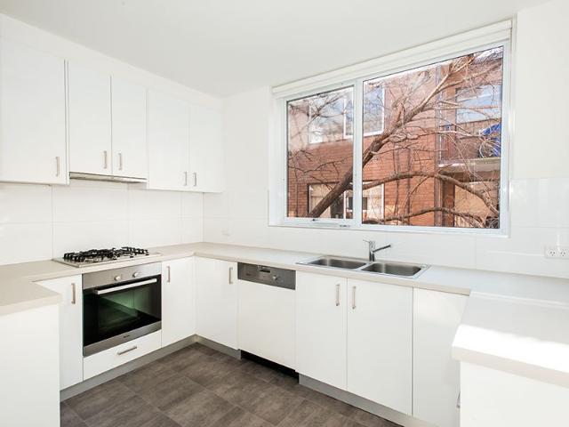 Huge apartment, Great location !