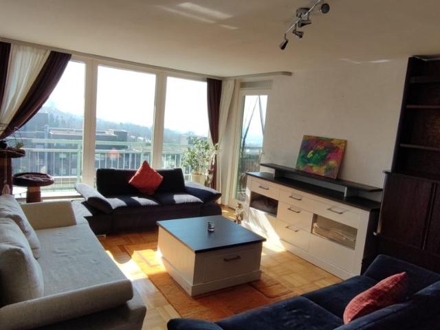 Huge appartament with an awesome view from two balconys, garage and dining area, Heidelberg Amsterdam Apartments for Rent