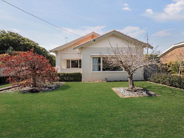 Huge Block and Perfect Location!