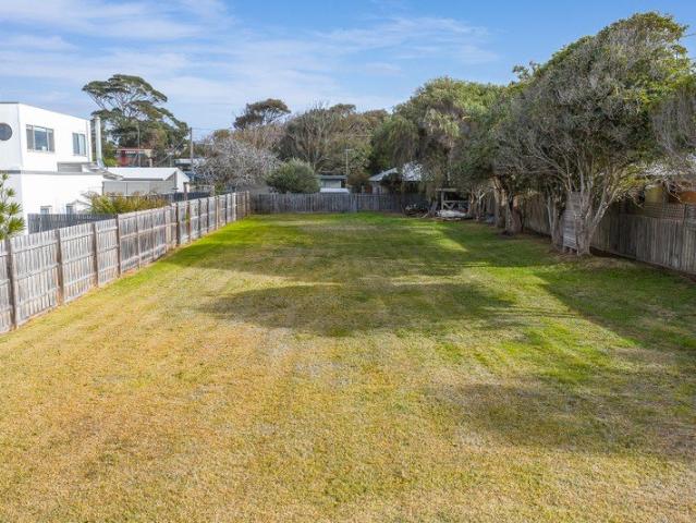 HUGE BLOCK, READY TO BUILD YOUR DREAM HOME