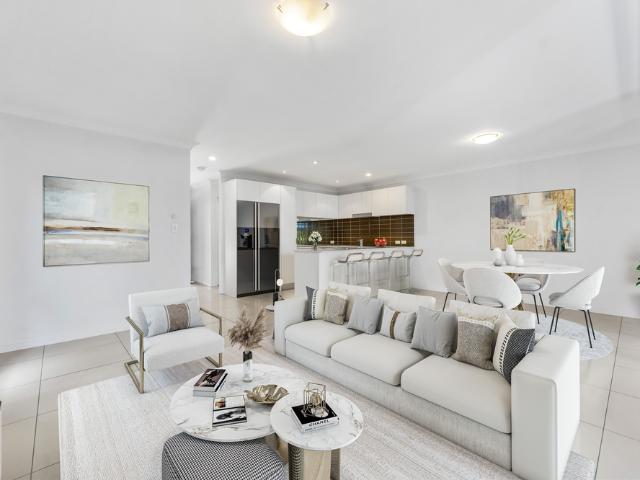 Huge, Contemporary Duplex Style 4 Beds Townhome. Walk to the Beautiful Lakewood Avenue Park!