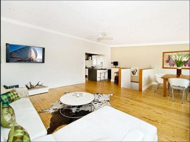 Huge Dual Access Family Home