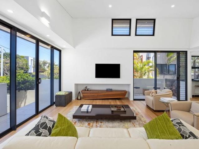 Huge Duplex with Ocean Views