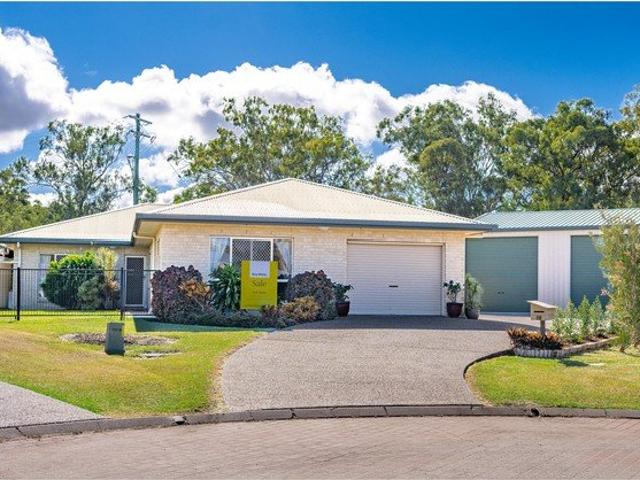 Huge Family Home on 984m² with Large Powered Shed
