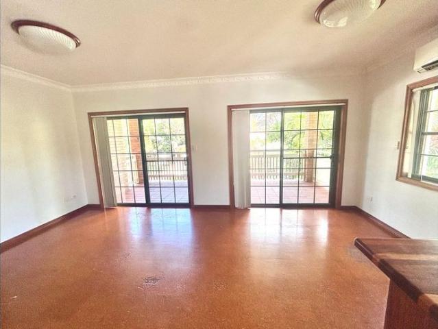Huge Family Home In Quiet Leafy Tewantin Street