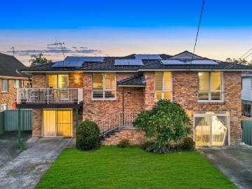 Huge Family Home + Separate Accommodation