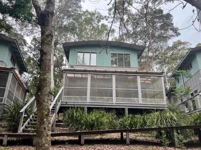 Huge FREEHOLD house in Rainforest BE QUICK FOR THIS ONE