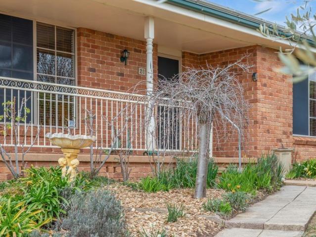 Huge Home, Huge Block, Quiet Street