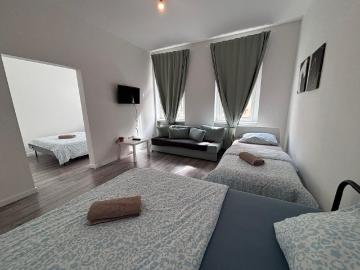 Huge & Inviting 4 Bedroom Apartment