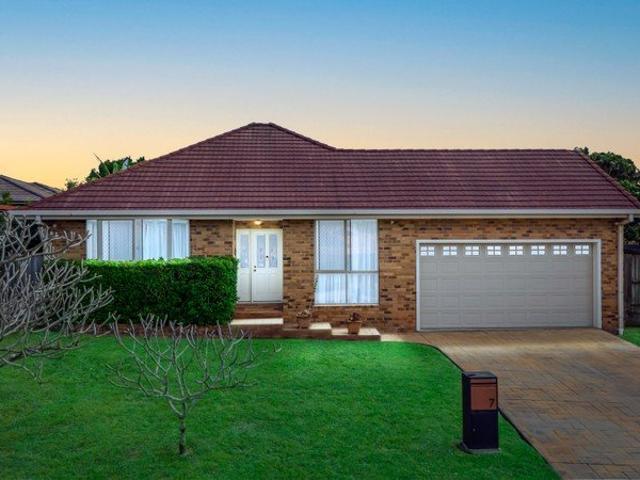 Huge Kitchen, Renovated Bathrooms and Outstanding Family Space