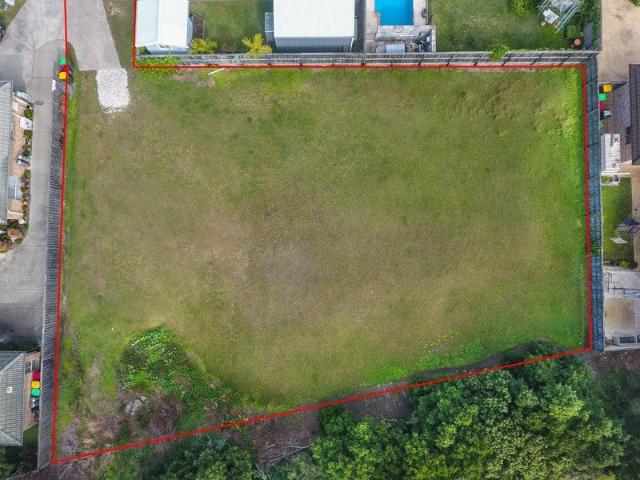 HUGE Land for Sale in Harrington Waters Estate 1404 SQ METRES!