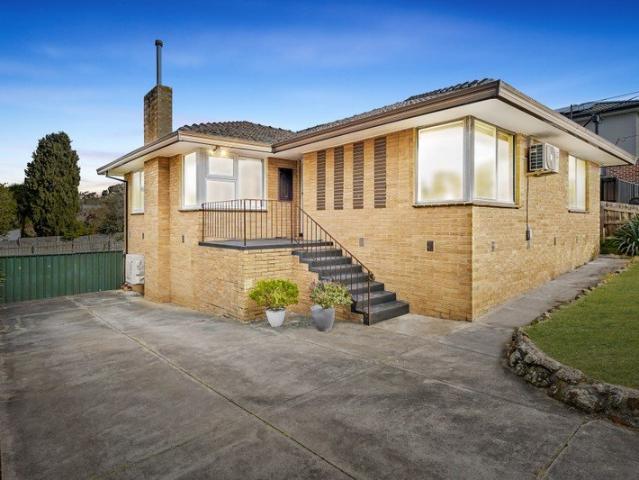 Huge Potential on 728sqm Block, to Extend, Subdivide or Build a Second Dwelling