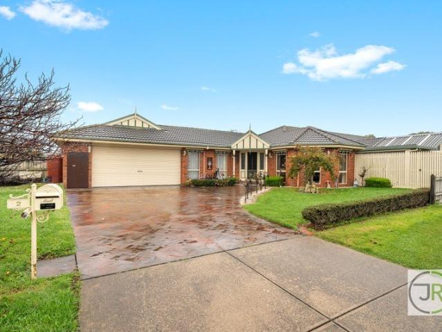 Huge Quality Family Home On Massive 880m2 Land
