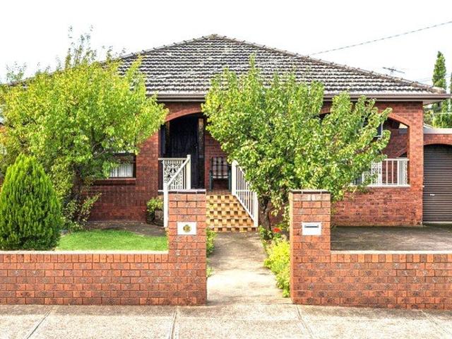 Renovated 4 bedrooms home