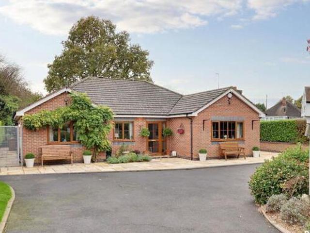 Huge, Stunning Detached Bungalow Wisteria Drive, 4 Bedroom Detached