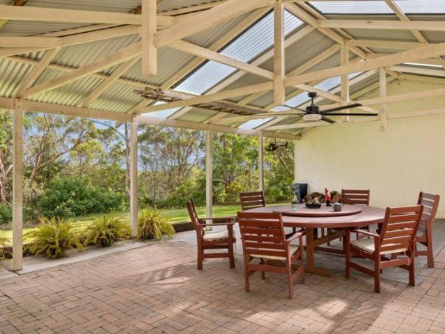 Huge Shed Equestrian Facilities & Blue Mountains Views!