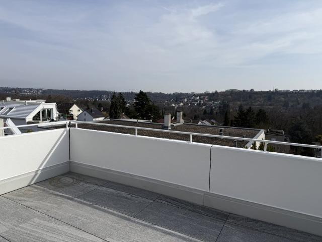 Huge Terrace 3R Apartment 100sqm 10mins to Stuttgart City and Patch