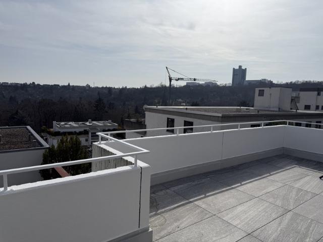 Huge Terrace 3R Apartment 100sqm 10mins to Stuttgart City and Patch