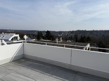 Huge Terrace 3R Apartment 100sqm 10mins to Stuttgart City and Patch