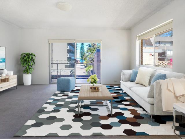 huge three bedroom beachside apartment!