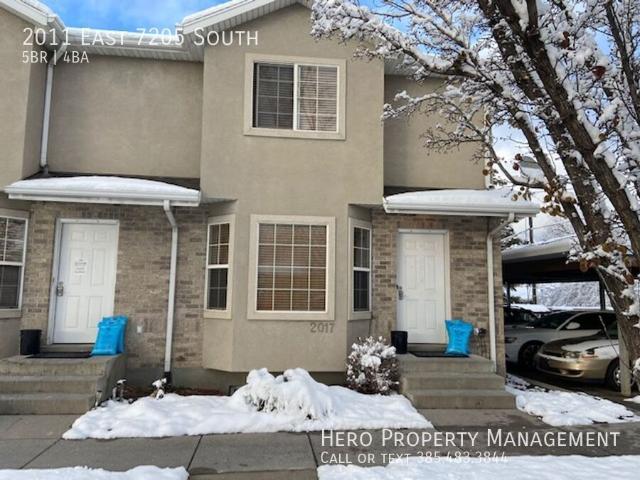 Huge Townhome in coveted East Cottonwood Heights!