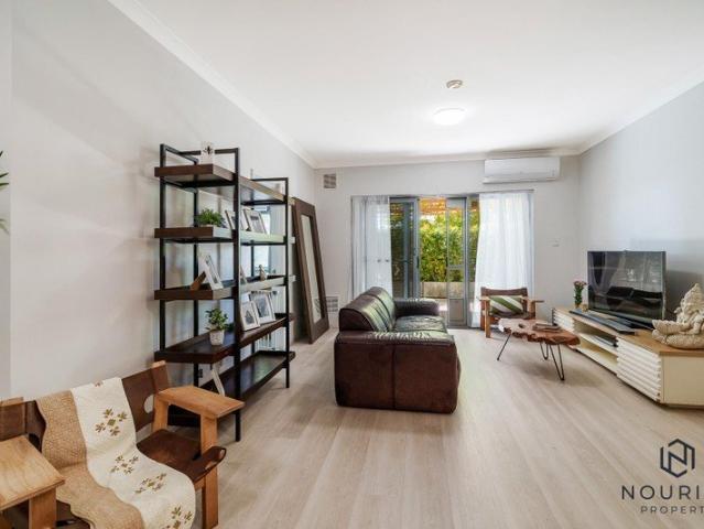 HUGE 2x2 apartment with 35m2 Balcony!