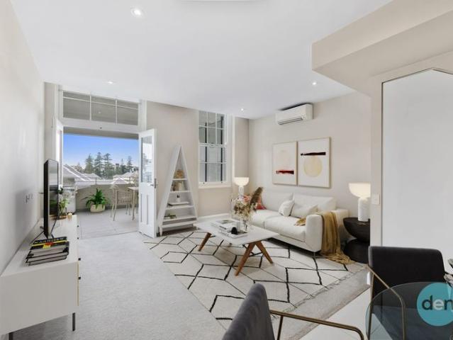 HUGE 2 bedroom apartment over 2 floors Seaside Serenity Awaits!