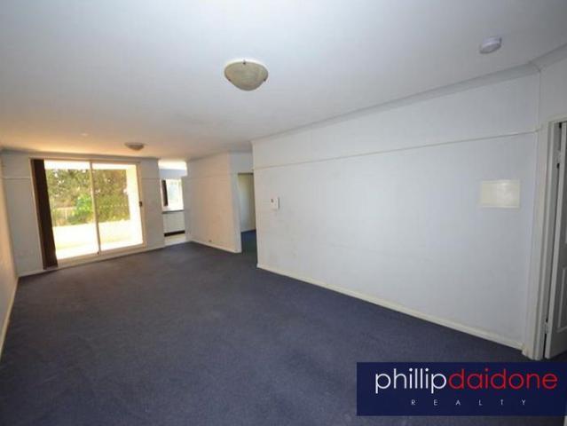 HUGE 3 BEDDER.