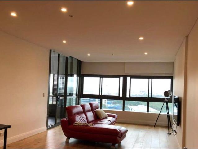 Huge 4 bedrm+1 study with harbour and city view in Olympic park