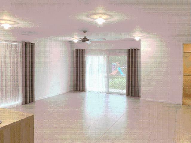 HUGE 4 BEDROOM PLUS STUDY CARDINIA LAKES ESTATE