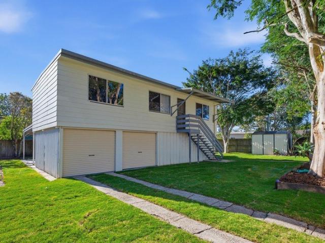 Huge 690sqm Block, Side Access and a Relaxed Bayside Lifestyle
