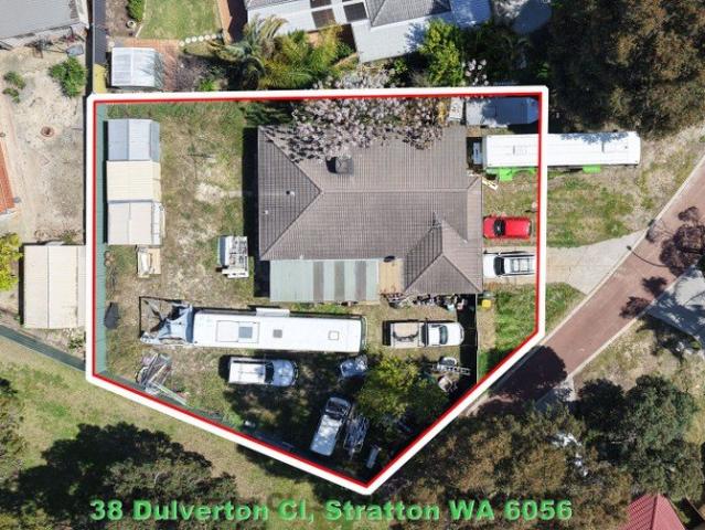 Huge 756sqm Block with 3 bedroom 1 bathroom home