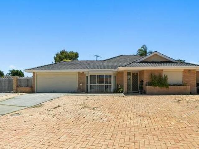 HUGE 842 sqm 4x2 potential subdivision