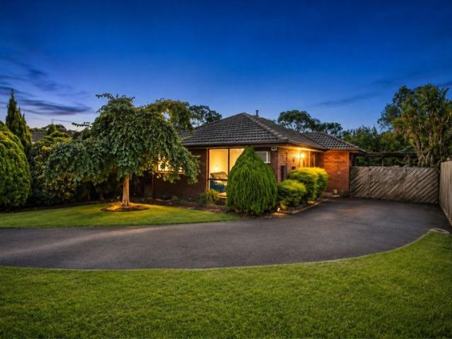 Huge 866m2 Opportunity with Plans & Permits
