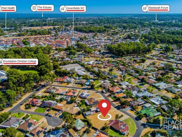 Huge 996m2 block in cul de sac location