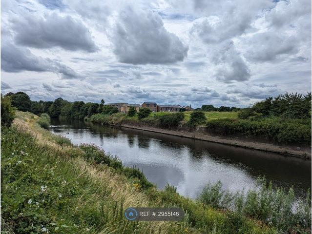 Hugh Oldham Drive, Salford M7, 1 bed flat to rent, £950 pcm | PrimeLocation