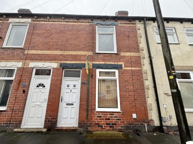 Hugh Street, Castleford, West. 2 bed terraced house to rent £850 pcm £196 pw