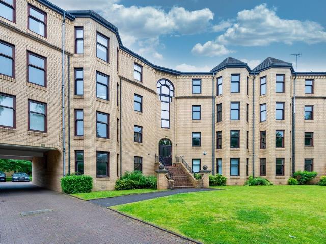 Hughenden Gardens, Glasgow G12, 1 bed flat to rent, £900 pcm | PrimeLocation