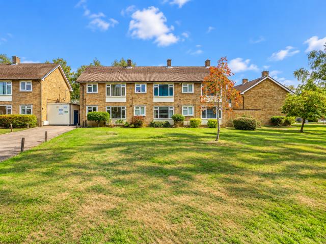 Hughenden Road, Herts AL4 1 bed maisonette to rent £1,350 pcm £312 pw
