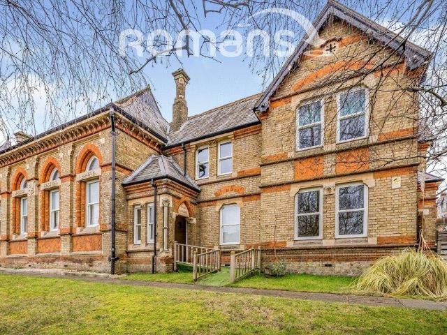 Hughenden Road, High Wycombe, HP13 1 bed flat to rent £1,125 pcm £260 pw