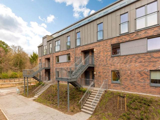 Hughes Close, Cannonmills, Edinburgh EH7, 4 bed flat to rent, £2,645 pcm | PrimeLocation