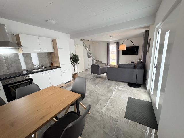 HUGOS Design House
