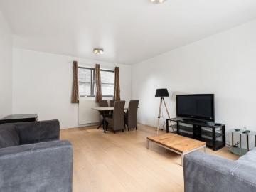 Huis met 5 slaapkamers en tuin op Linkeroever