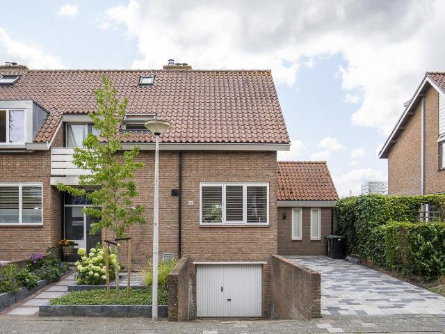 huis in Schoonrewoerd, M.E.L. Westenburgstraat